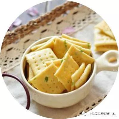 4种比糖还毁牙的食物,你还在吃吗